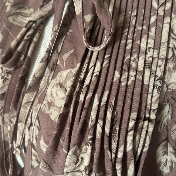 Torrid Brown & Cream Floral Pintuck Boho Blouse Peasant Sleeves V-neck  1X New - Picture 5 of 16